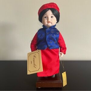 Camelot Lee Porcelain Doll Asian Chinese Display Stand 10in Vintage